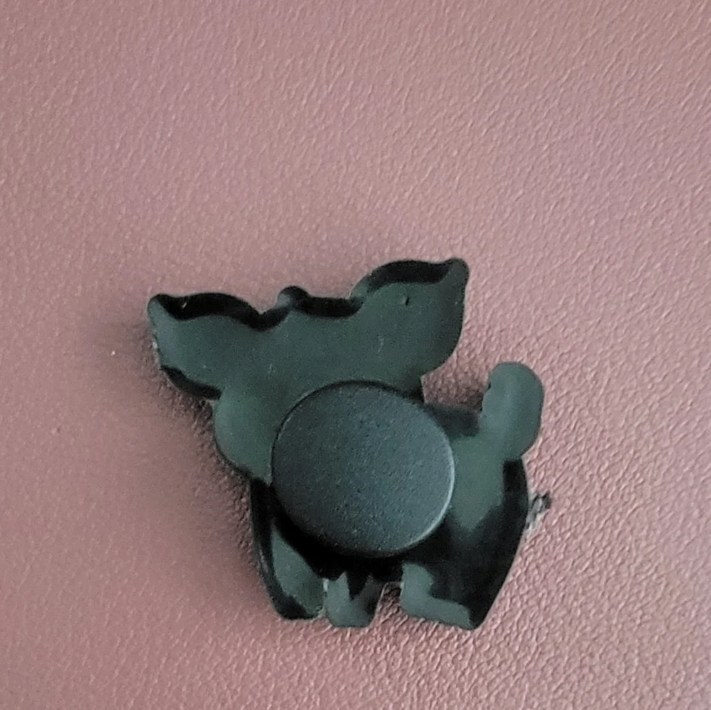 Cute Pig Croc Charm - Picture 2 of 2